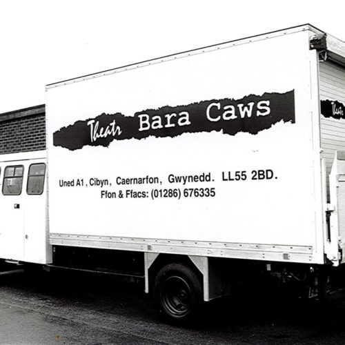 Lori Bara Caws
